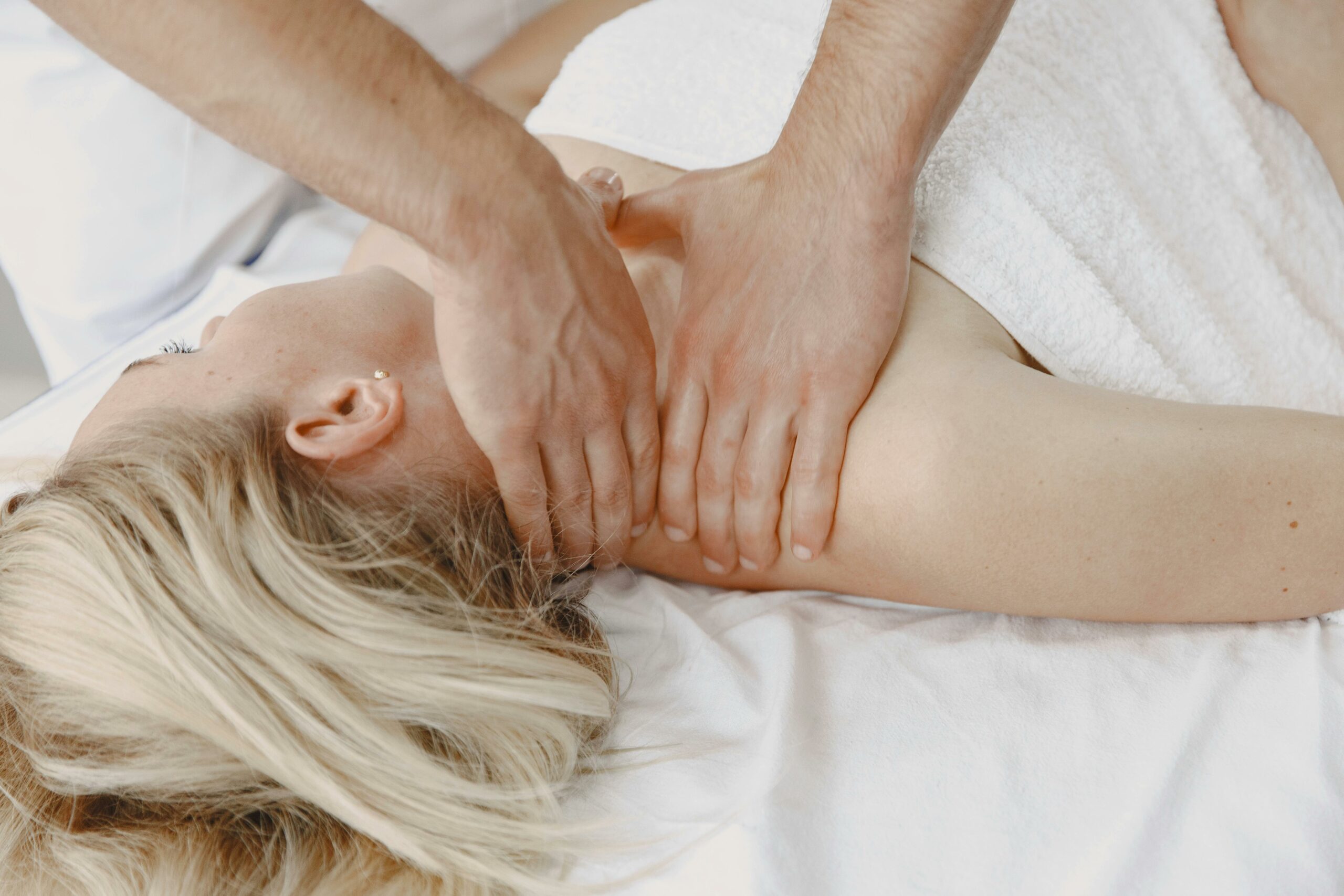Acupression sommeil : 5 points pour mieux dormir naturellement