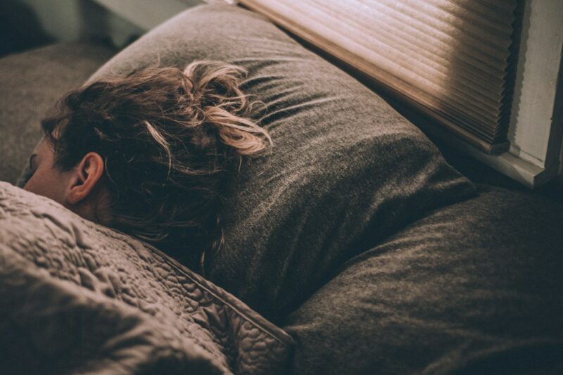 Respiration 4-7-8 : la méthode pour s&rsquo;endormir plus vite
